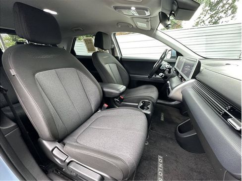 Used 2024 Hyundai Ioniq 5 SE AWD/4WD image 15