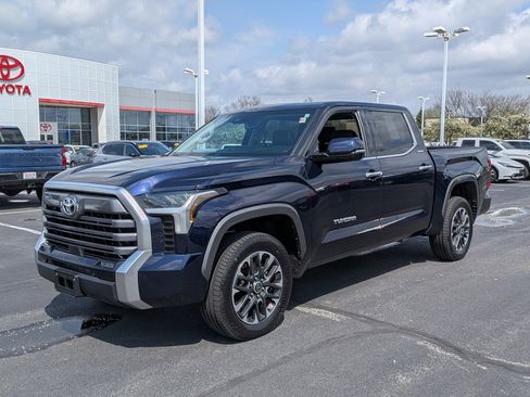 Used 2023 Toyota Tundra Limited w/ Power Package image 4