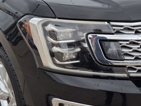 Used 2019 Ford Expedition Platinum image 10