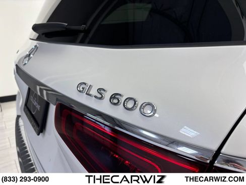 Used 2022 Mercedes-Benz Maybach GLS 600 4MATIC image 33