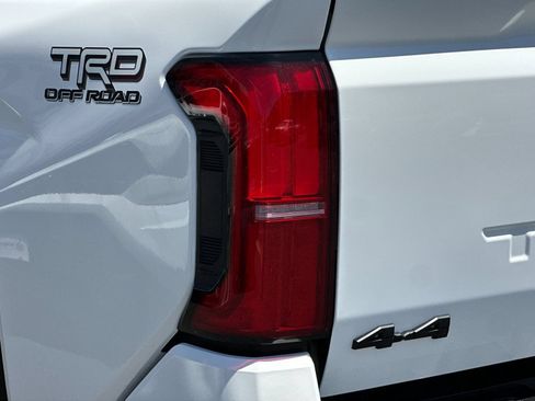 Used 2024 Toyota Tacoma TRD Off-Road AWD/4WD image 23