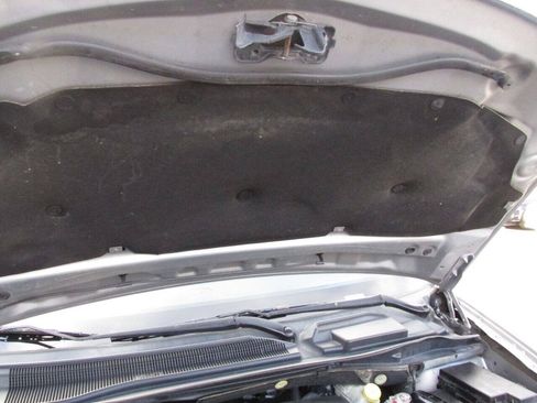 Used 2013 Dodge Grand Caravan SXT FWD image 30