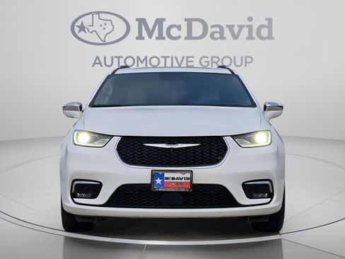 Used 2021 Chrysler Pacifica Limited w/ Premium & Safety Sphere Group AWD/4WD image 8