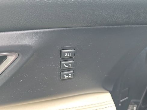 Used 2021 Subaru Ascent Limited AWD/4WD image 21
