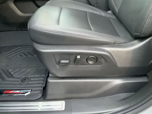 Used 2025 Chevrolet Silverado 1500 LTZ w/ Z71 Off-Road Package image 30