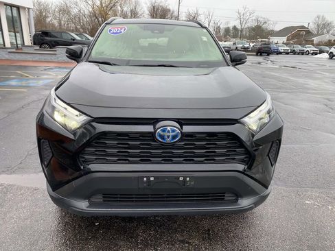 Used 2024 Toyota RAV4 XLE w/ Convenience Package image 11