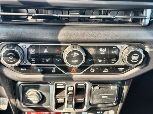 Used 2025 Jeep Wrangler Unlimited Rubicon 4xe w/ Safety Group image 16