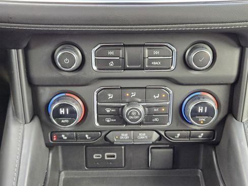 Used 2023 Chevrolet Tahoe Z71 w/ Z71 Off-Road Package image 20