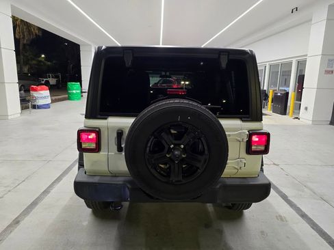 Used 2023 Jeep Wrangler Unlimited Sport AWD/4WD image 5
