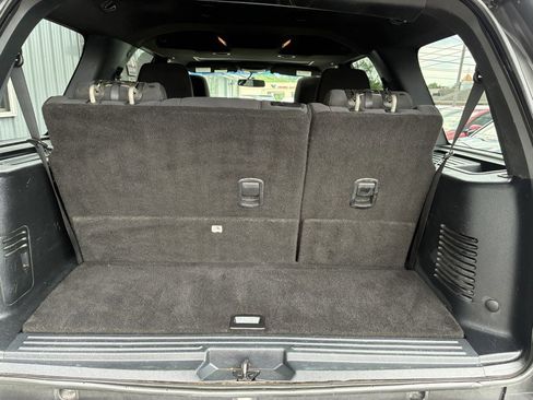Used 2015 Ford Expedition XLT AWD/4WD image 17