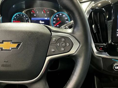 Used 2023 Chevrolet Traverse LT FWD image 12