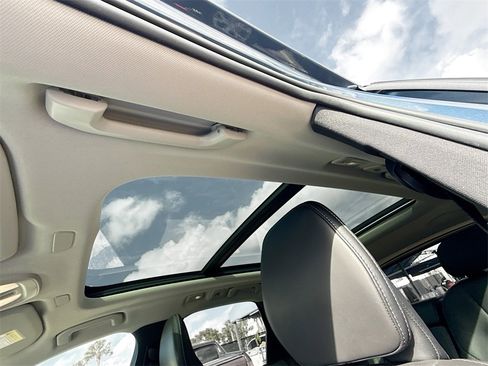 Used 2022 Volvo XC60 B6 Inscription w/ Advanced Package image 24