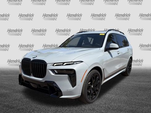 Used 2023 BMW X7 xDrive40i w/ Executive Package image 5