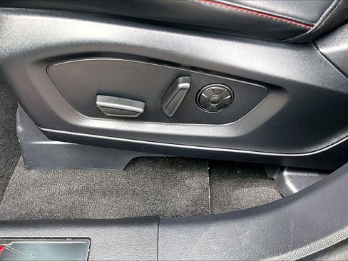 Used 2025 Ford Explorer ST image 35