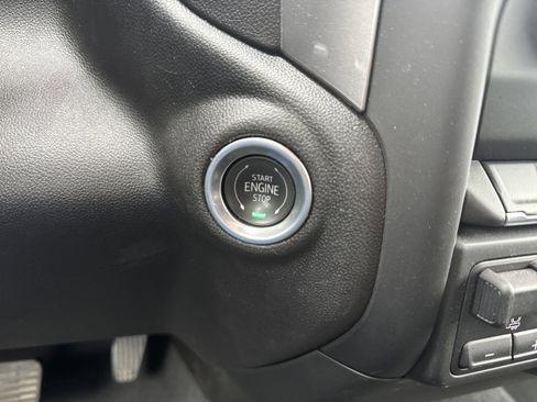 Used 2024 Chevrolet Silverado 2500 Custom w/ Custom Value Package image 21