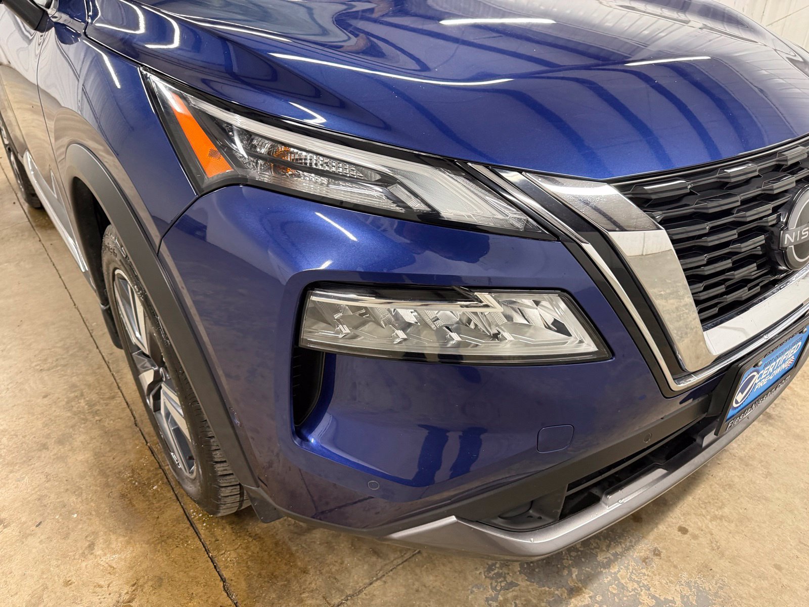 Used 2023 Nissan Rogue SL w/ SL Premium Package FWD image 4