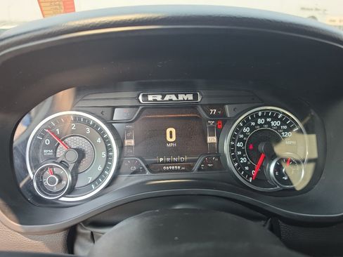 Used 2022 RAM 1500 Big Horn AWD/4WD image 11