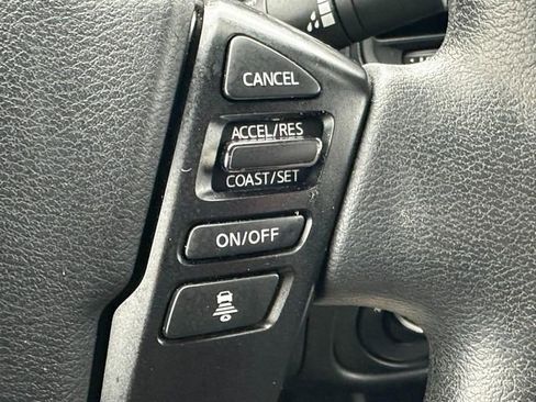 Used 2023 Nissan Frontier S w/ Technology Package image 19