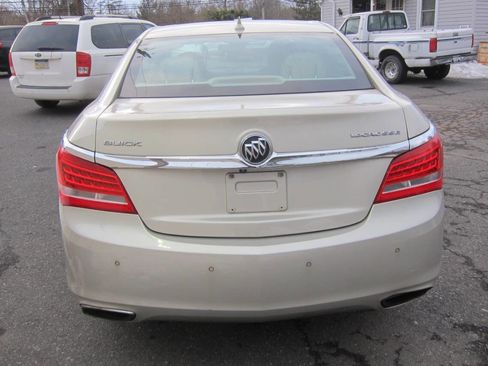Used 2014 Buick LaCrosse Leather w/ Driver Confidence Package image 4