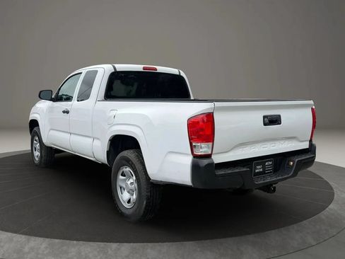 Used 2016 Toyota Tacoma SR RWD image 6
