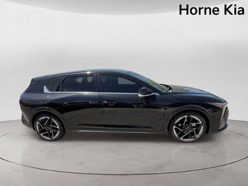 New 2026 Kia K4 GT-Line FWD image 3