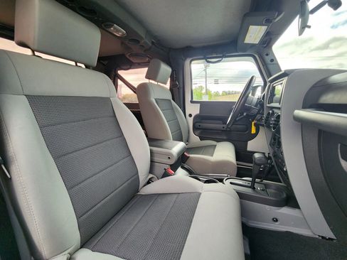 Used 2010 Jeep Wrangler Sport AWD/4WD image 35