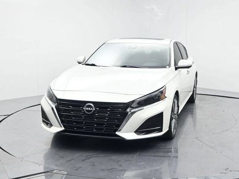 Used 2024 Nissan Altima 2.5 SL FWD image 20