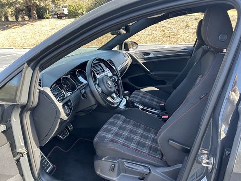 Used 2019 Volkswagen GTI Rabbit Edition image 37