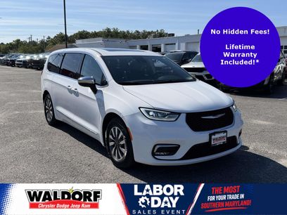 Used 2023 Chrysler Pacifica Limited