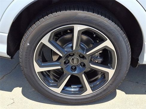 New 2025 Audi Q3 2.0T Premium Plus w/ Premium Plus Package image 5
