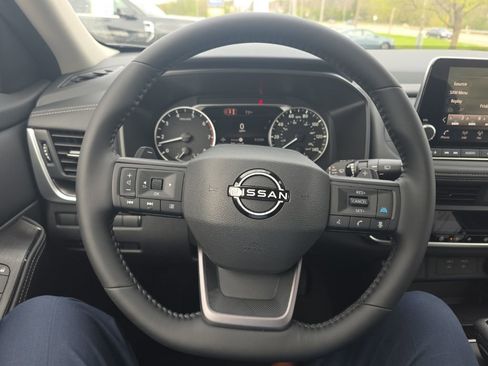 New 2026 Nissan Rogue SV AWD/4WD image 19