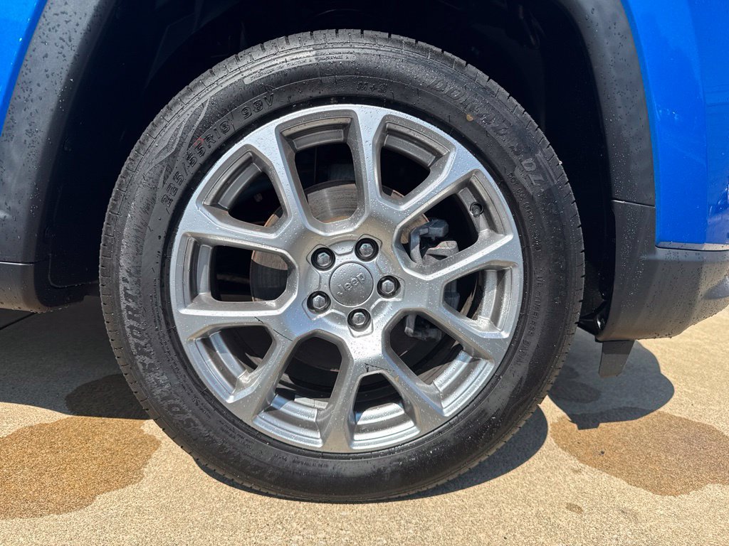 Used 2022 Jeep Compass Latitude AWD/4WD image 24