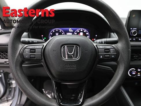 Used 2025 Honda Accord LX image 10