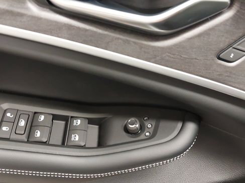 New 2025 Jeep Grand Cherokee L Limited w/ Luxury Tech Group II image 25