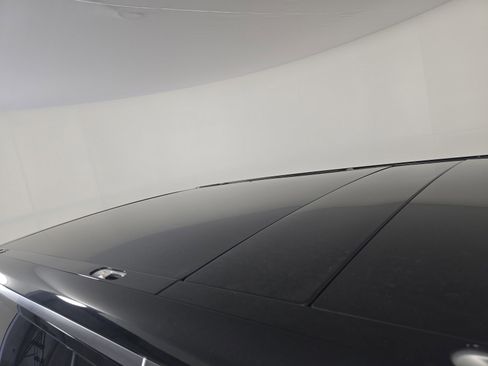 Used 2023 Rivian R1S Adventure image 13