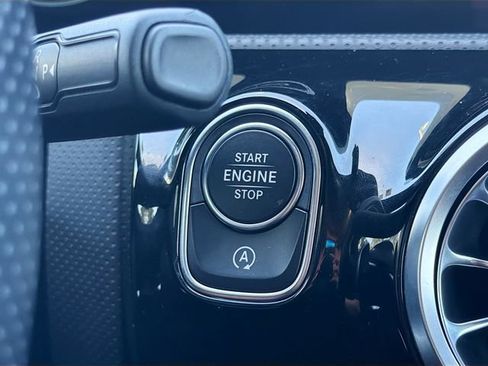 Used 2023 Mercedes-Benz CLA 35 AMG 4MATIC image 34