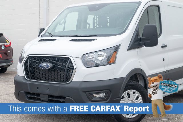Used 2025 Ford Transit 250 Low Roof w/ Exterior Upgrade Package RWD image 2