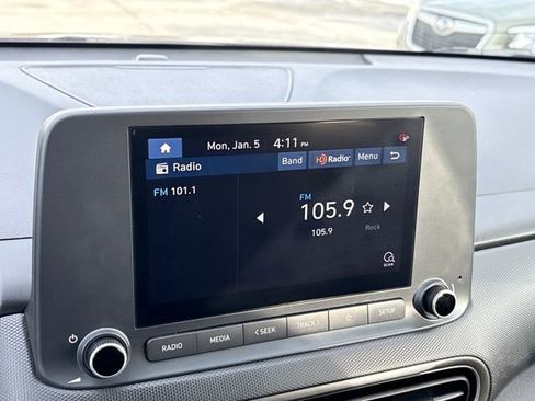 Used 2022 Hyundai Kona SEL image 13