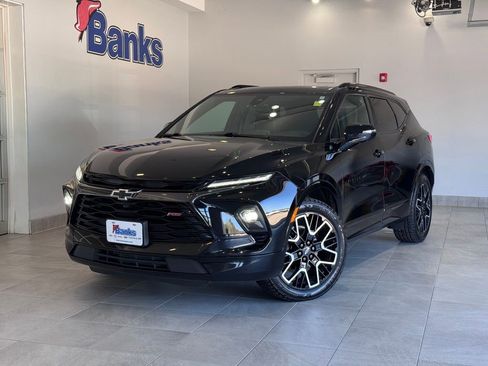 Certified 2023 Chevrolet Blazer RS w/ Driver Confidence II Package AWD/4WD image 2
