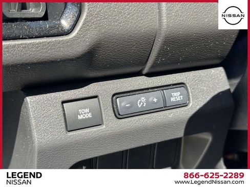 Used 2026 Nissan Frontier PRO-4X AWD/4WD image 18