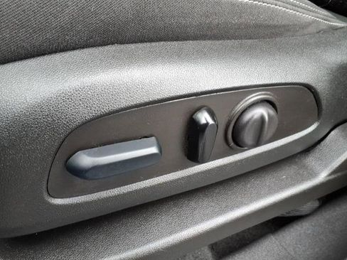 Used 2023 GMC Terrain SLE w/ Driver Convenience Package AWD/4WD image 21