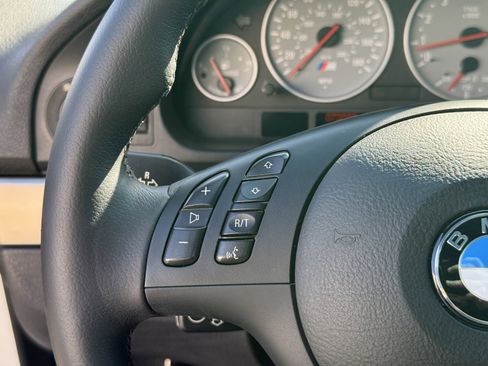 Used 2003 BMW M5 RWD image 23