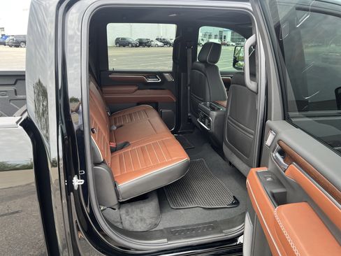 Used 2025 GMC Sierra 2500 Denali Ultimate AWD/4WD image 20