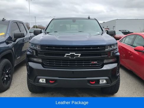 Used 2020 Chevrolet Silverado 1500 LT Trail Boss image 2