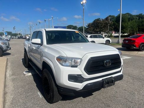 Used 2023 Toyota Tacoma SR w/ SR Convenience Package RWD image 2