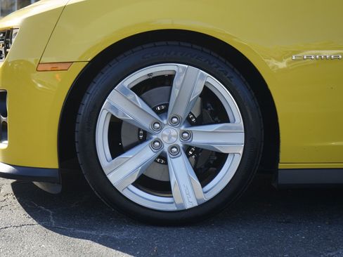 Used 2013 Chevrolet Camaro ZL1 RWD image 13