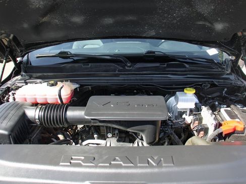 Used 2023 RAM 1500 Big Horn image 11