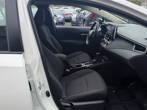 Used 2020 Toyota Corolla LE FWD image 16