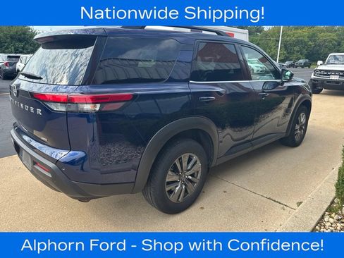 Used 2025 Nissan Pathfinder SV AWD/4WD image 4