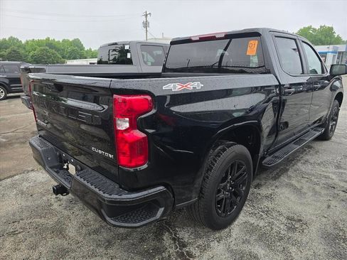 Used 2025 Chevrolet Silverado 1500 Custom AWD/4WD image 11
